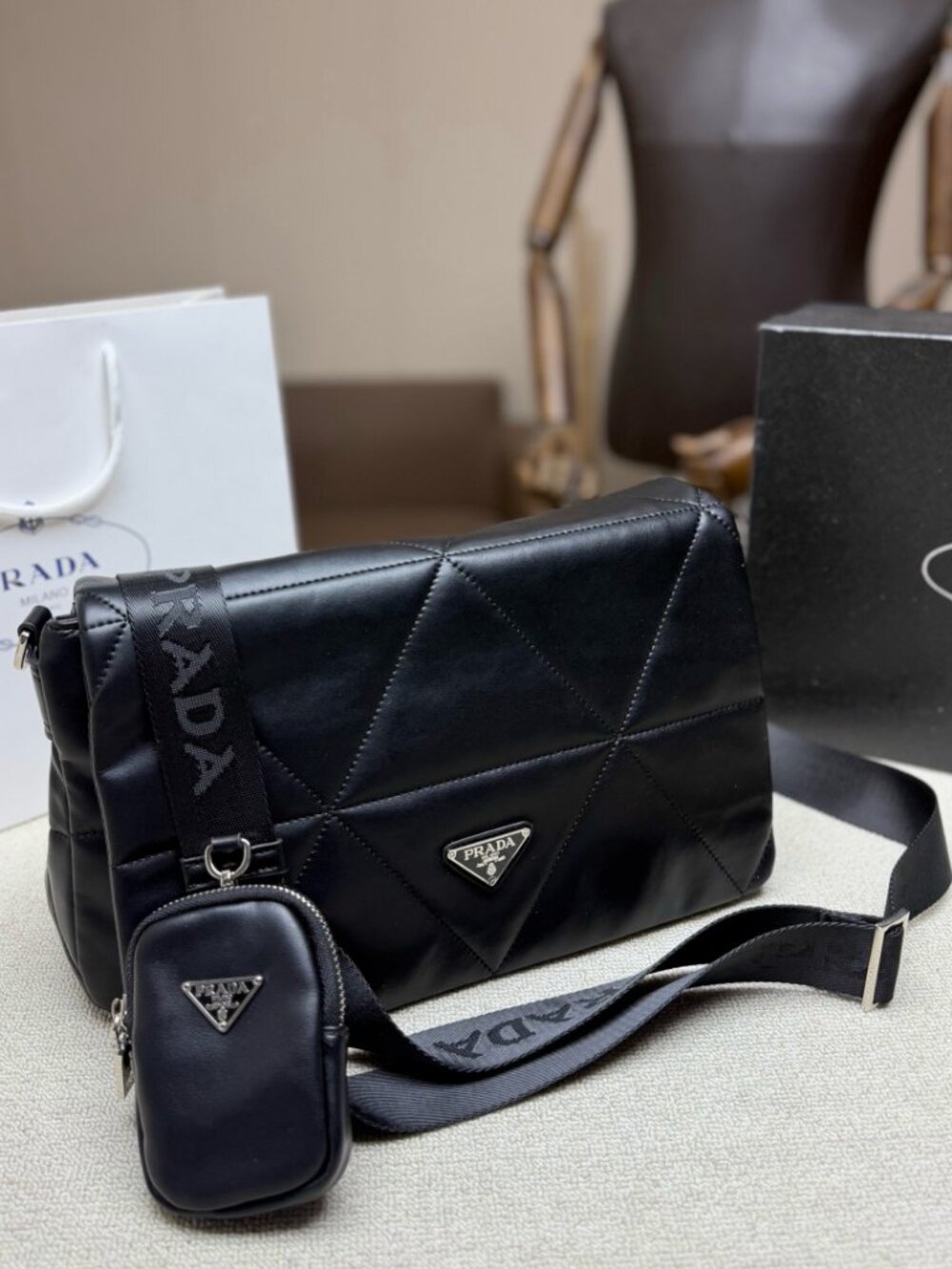 Prada Bag - Picture 7 of 8